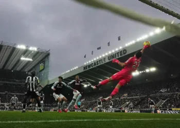 Arsenal Title Nerves Grow After Shock Home Defeat to Manchester United