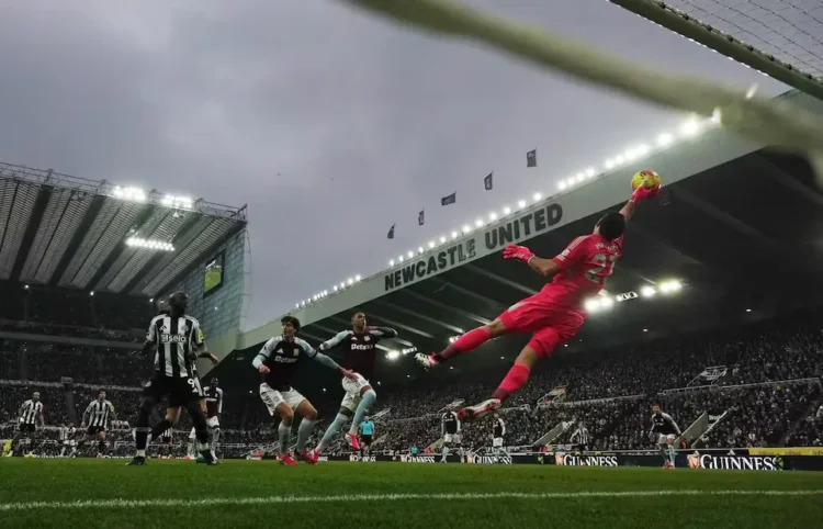 Arsenal Title Nerves Grow After Shock Home Defeat to Manchester United