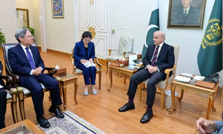 PM Shehbaz Reaffirms Security for Chinese Nationals, Discusses Regional Stability with Chinese Envoy