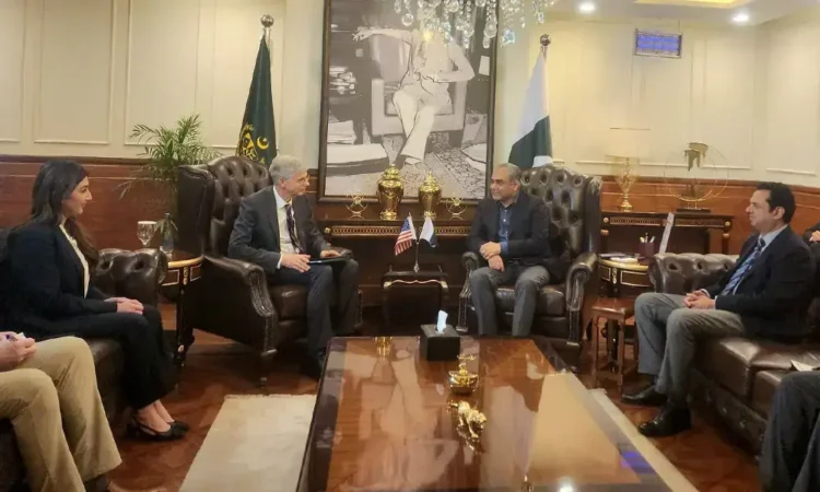 Pakistan, US Agree to Strengthen Counterterrorism Ties and Expand Investment in Mining, Energy
