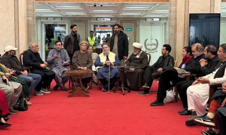 Opposition Extends Sit-In Over Imran Khan’s Medical Access