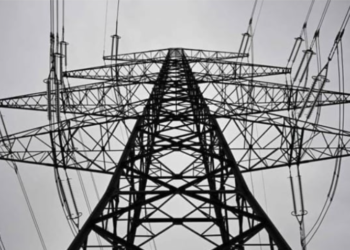 Pakistan lowers industrial power tariffs by up to Rs 4.04 per unit
