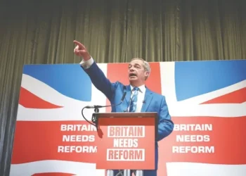 Nigel Farage Sparks Controversy with Call to Ban Mass Muslim Prayers at UK Historic Sites