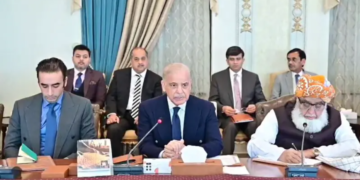 Shehbaz Sharif Leads In-Camera Briefing on Security, Regional Tensions; Leaders Stress Unity as PTI Boycotts