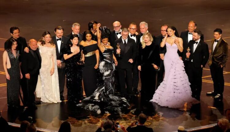 “One Battle After Another” Wins Best Picture at Oscars, Dominates with Six Awards