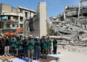 US backs Kurdish offensive as Iran warns against separatist threats