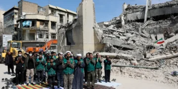 US backs Kurdish offensive as Iran warns against separatist threats