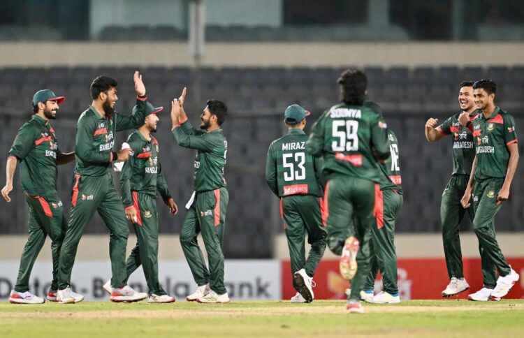 Bangladesh Beat Pakistan by 11 Runs, Win ODI Series 2–1