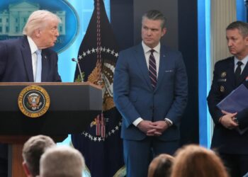 Trump Escalates Threats Against Iran, Warns of Massive Strikes as War Intensifies