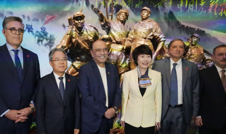 President Zardari visits Hunan, pays tribute to Mao as China and Pakistan deepen cooperation