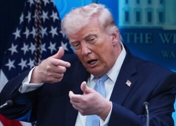 Trump Escalates Threats Against Iran, Warns of Massive Strikes as War Intensifies