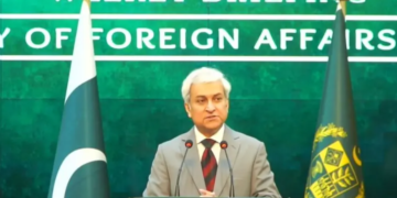 Pakistan in contact with Somalia Over Pirate-Held Sailors, Says FO