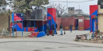 No PTI Leaders Reach Adiala Jail to Meet Imran Khan Despite Scheduled Visit